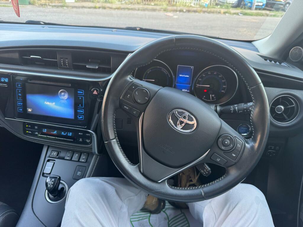 Toyota Auris 1.8 Hybrid Design Tss Cvt Nav  #24