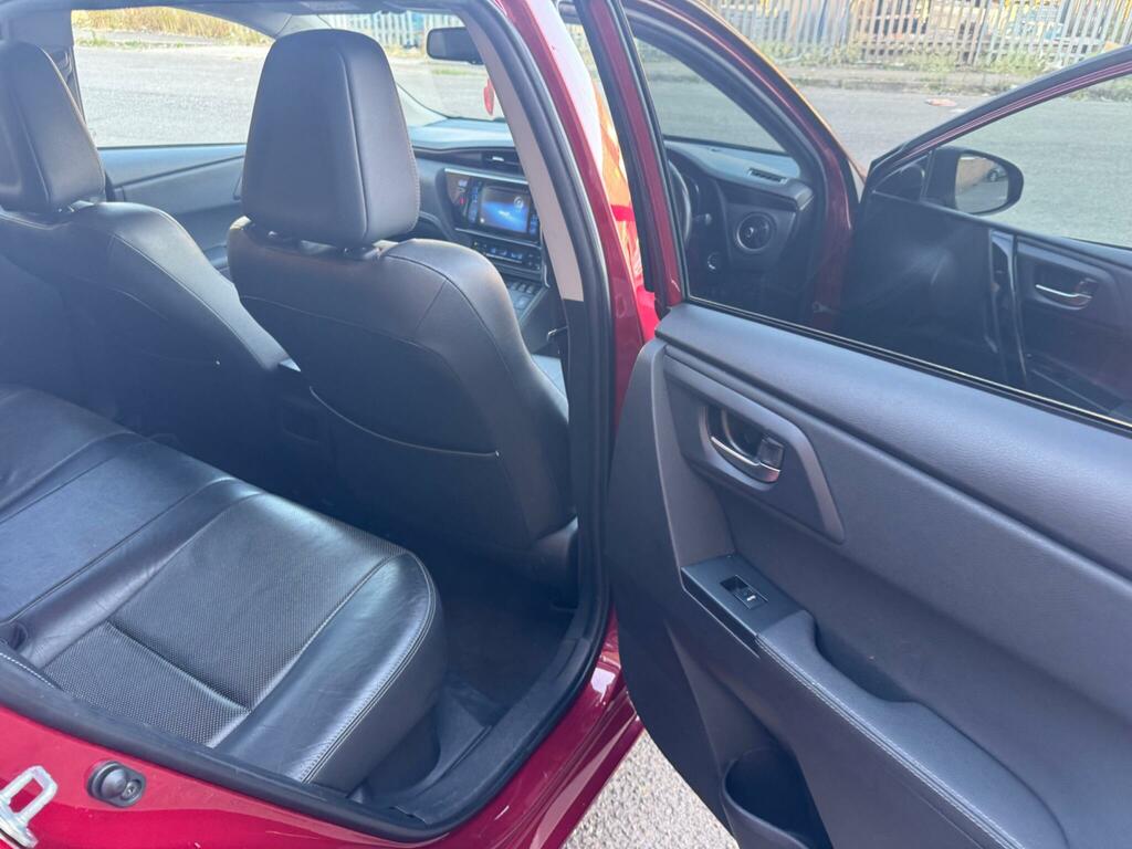 Toyota Auris 1.8 Hybrid Design Tss Cvt Nav  #20
