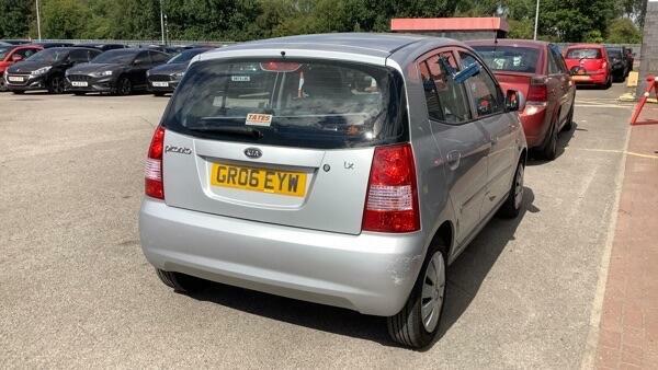 Kia Picanto LX Silver #4