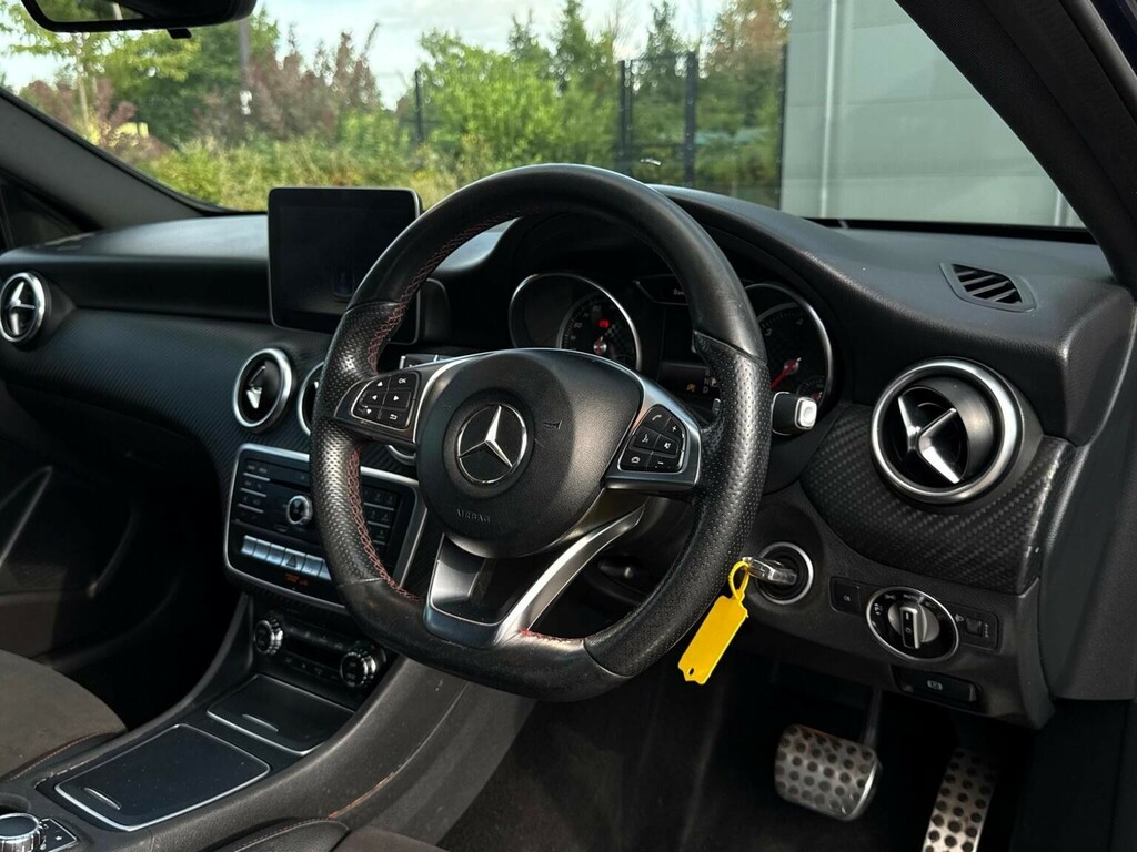 Mercedes-Benz A Class 1.5 A180d Amg Line 7G-dct Euro 6 Ss Blue #2