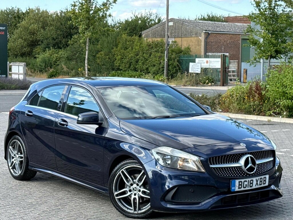 Mercedes-Benz A Class 1.5 A180d Amg Line 7G-dct Euro 6 Ss Blue