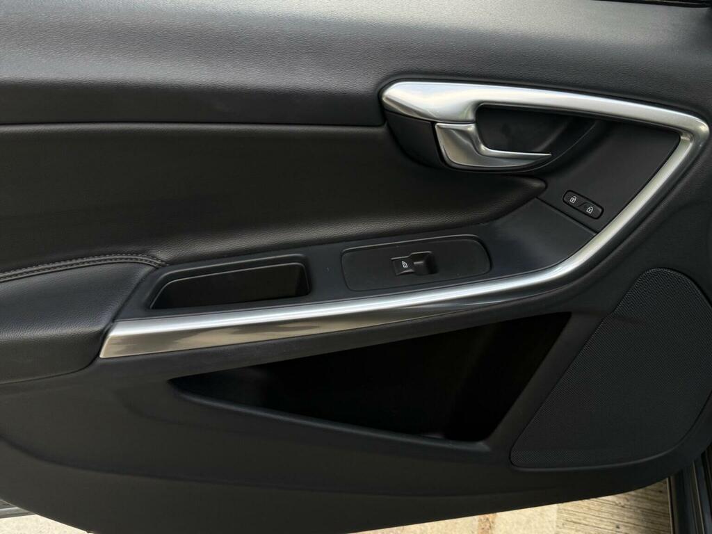 Volvo V60 D4 190 Se Nav Geartronic Leather Grey #37
