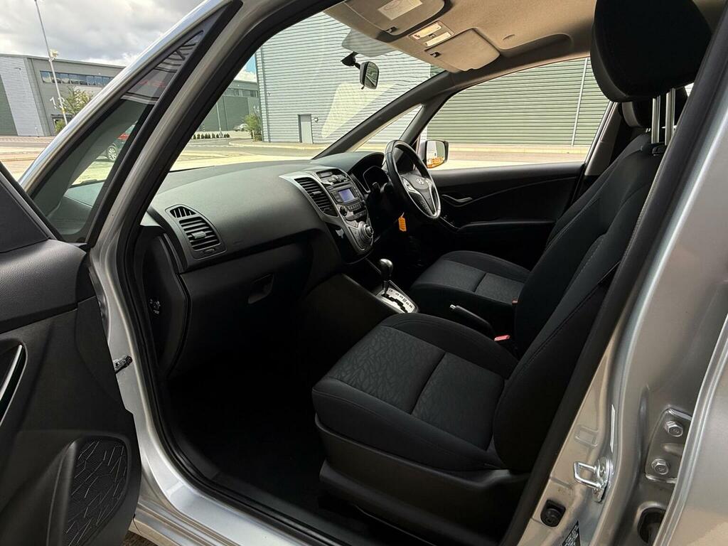 Hyundai Ix20 1.6 Crdi Style Hatchback Euro 5 White #31