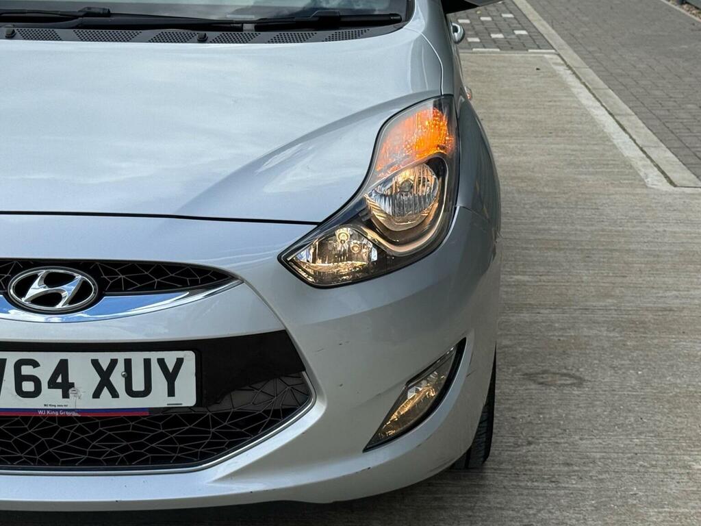 Hyundai Ix20 1.6 Crdi Style Hatchback Euro 5 White #16