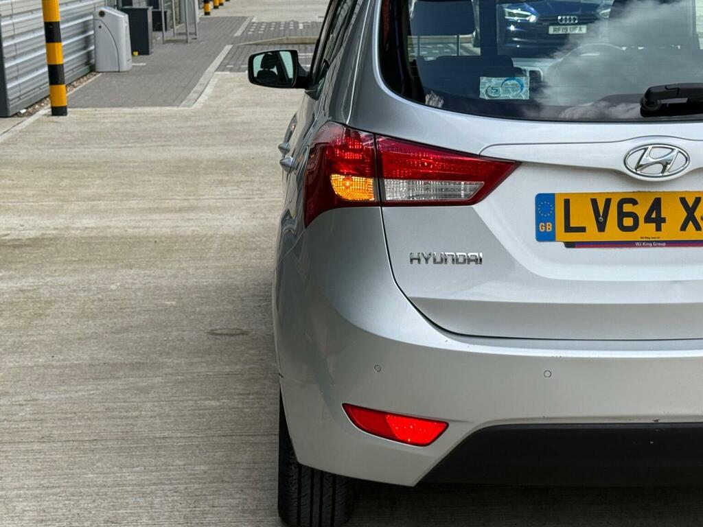 Hyundai Ix20 1.6 Crdi Style Hatchback Euro 5 White #17