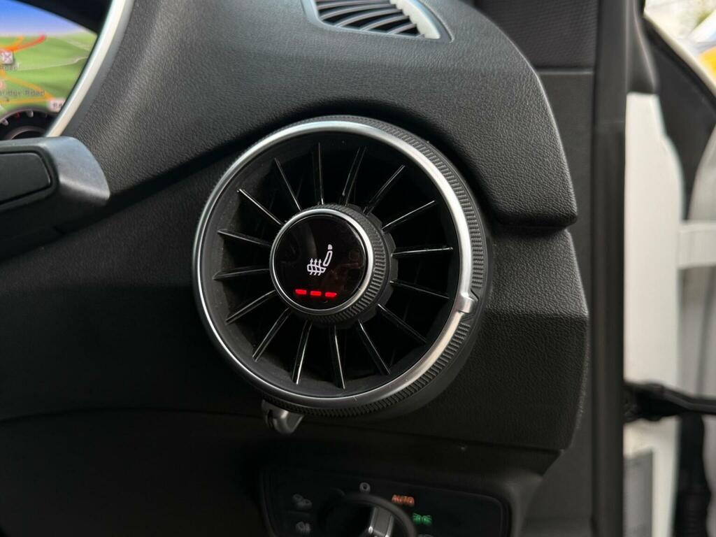Audi TT 2.0 Tfsi Black Edition S Tronic Euro 6 Ss LG18HGL White #3