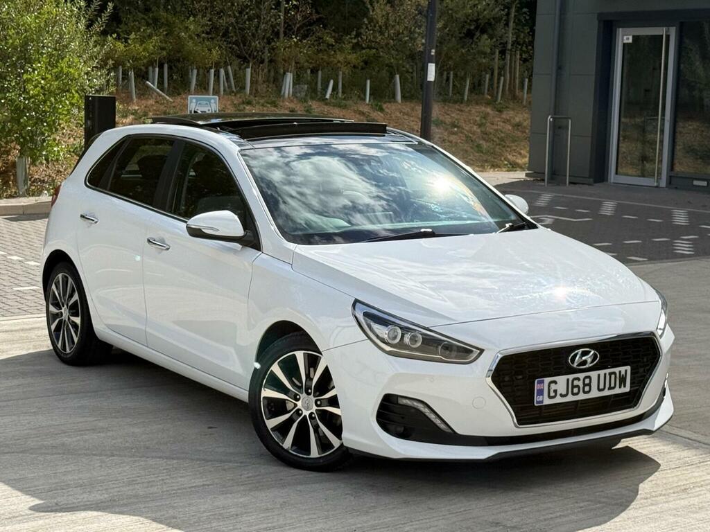 Hyundai I30 Hatchback 1.4 T-gdi Blue Drive Premium Se Dct Euro White #4