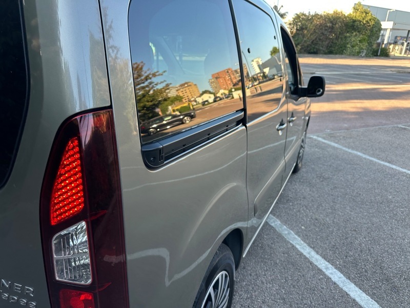 Peugeot Partner Tepee 1.6 Bluehdi Outdoor Euro 6 Ss Grey #25