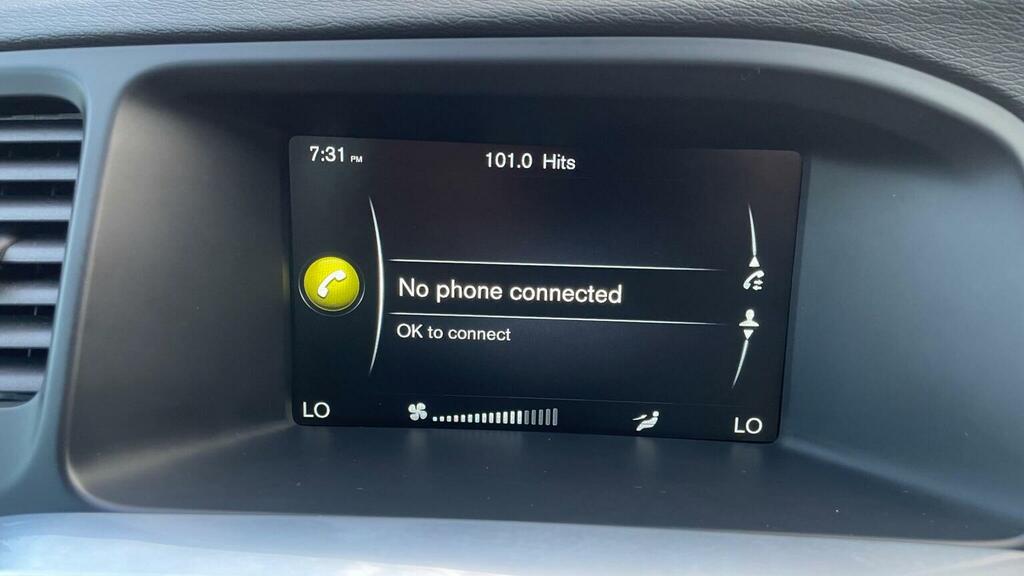 Volvo V60 2.0 D4 R-design Lux Nav Estate E Blue #24