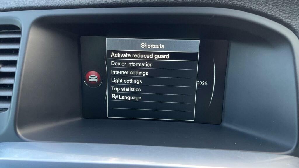 Volvo V60 2.0 D4 R-design Lux Nav Estate E Blue #25