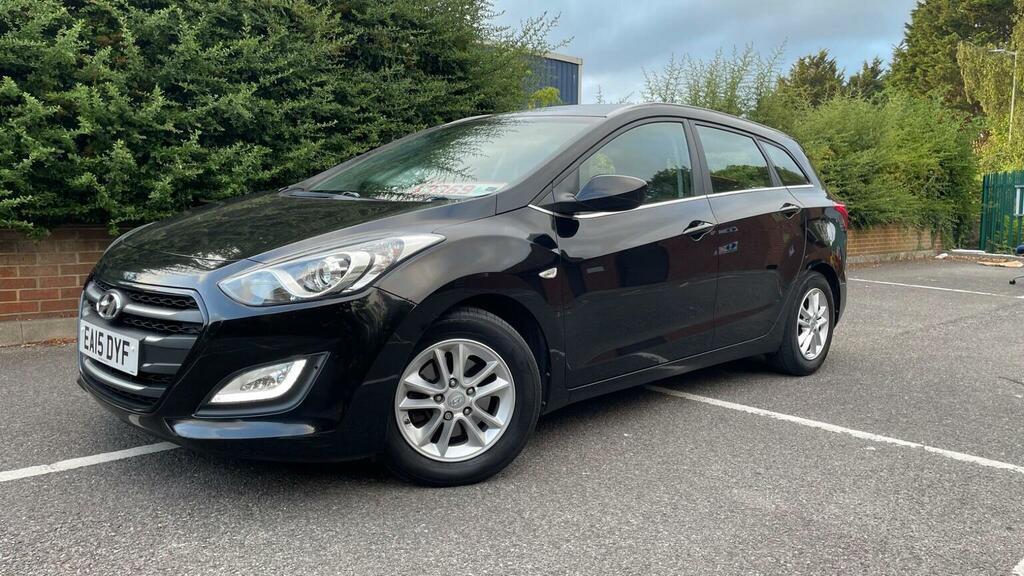Hyundai I30 1.6 Crdi Blue Drive Se Tourer Euro 6 Ss Black