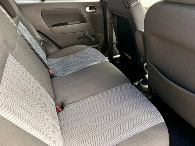 Ford Fusion 1.4 Zetec Hatchback 154 Gkm, 7 Blue #33