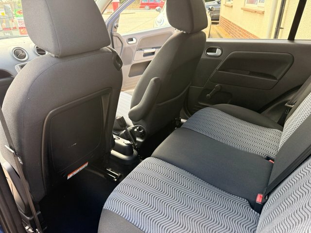 Ford Fusion 1.4 Zetec Hatchback 154 Gkm, 7 Blue #35