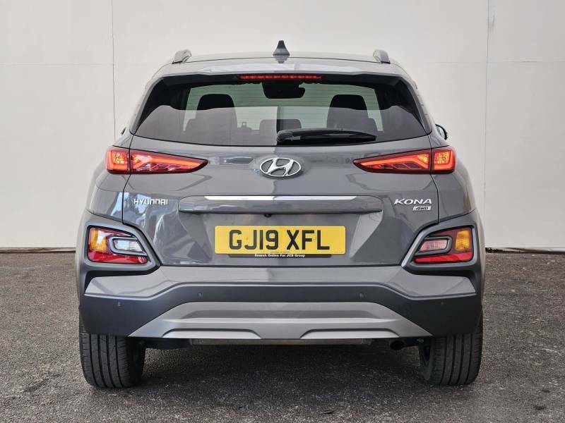 Hyundai Kona Premium Se Red #7