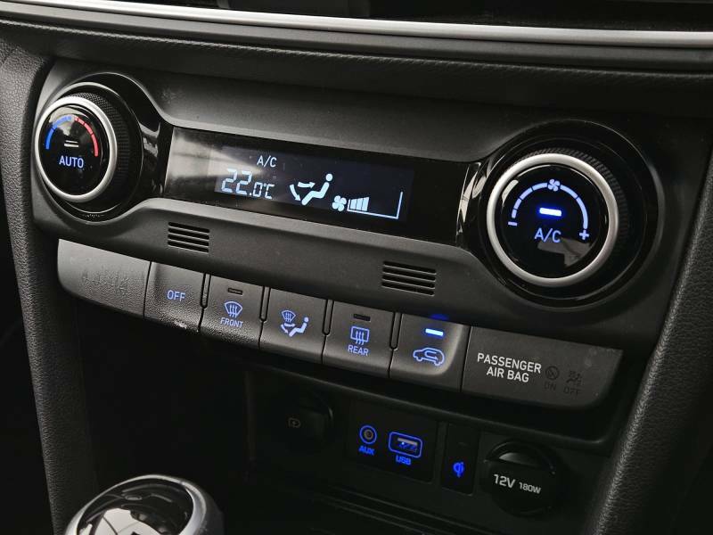 Hyundai Kona Premium Se Red #19