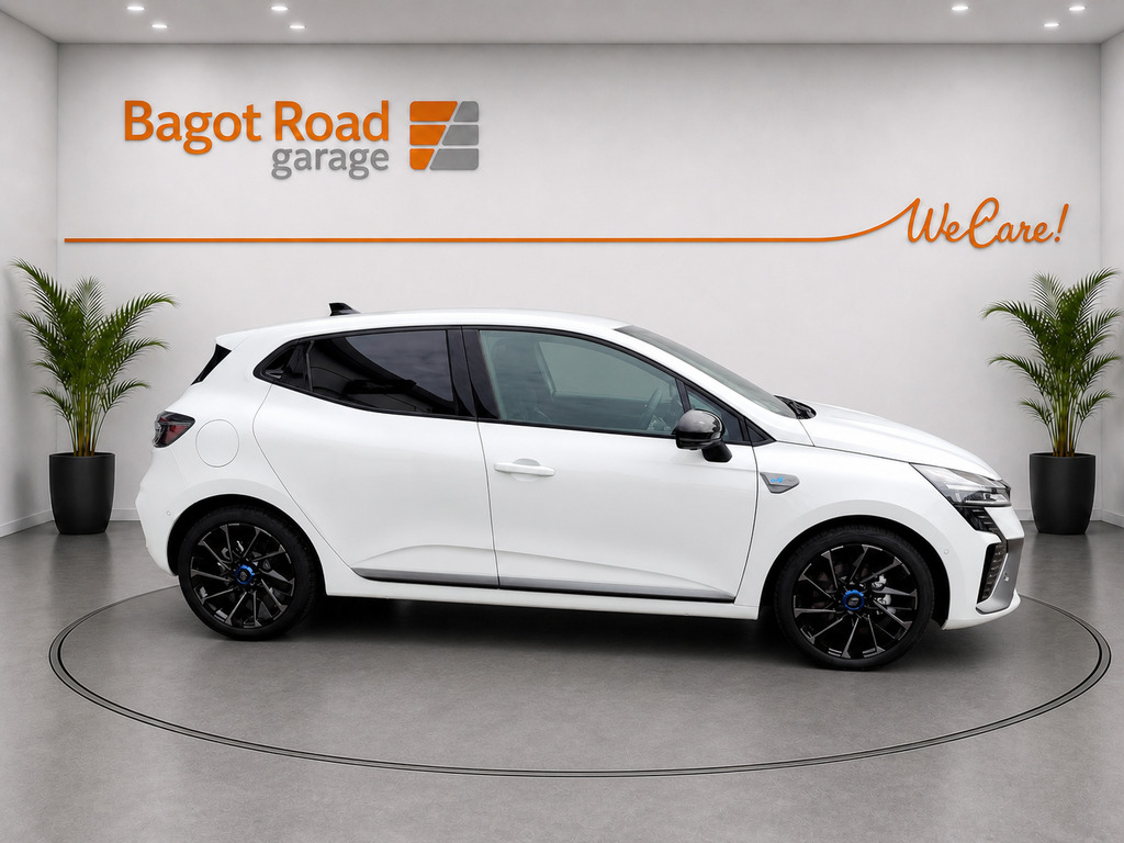 Renault Clio E-tech Iconic Esprit Alpine 145 Bhp Hybrid 5 White #3