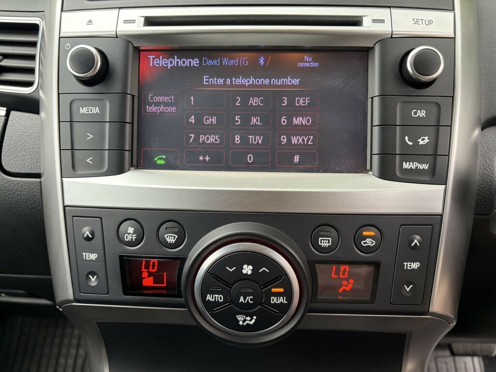 Toyota Verso 2.0 D-4d Icon Euro 5 White #29