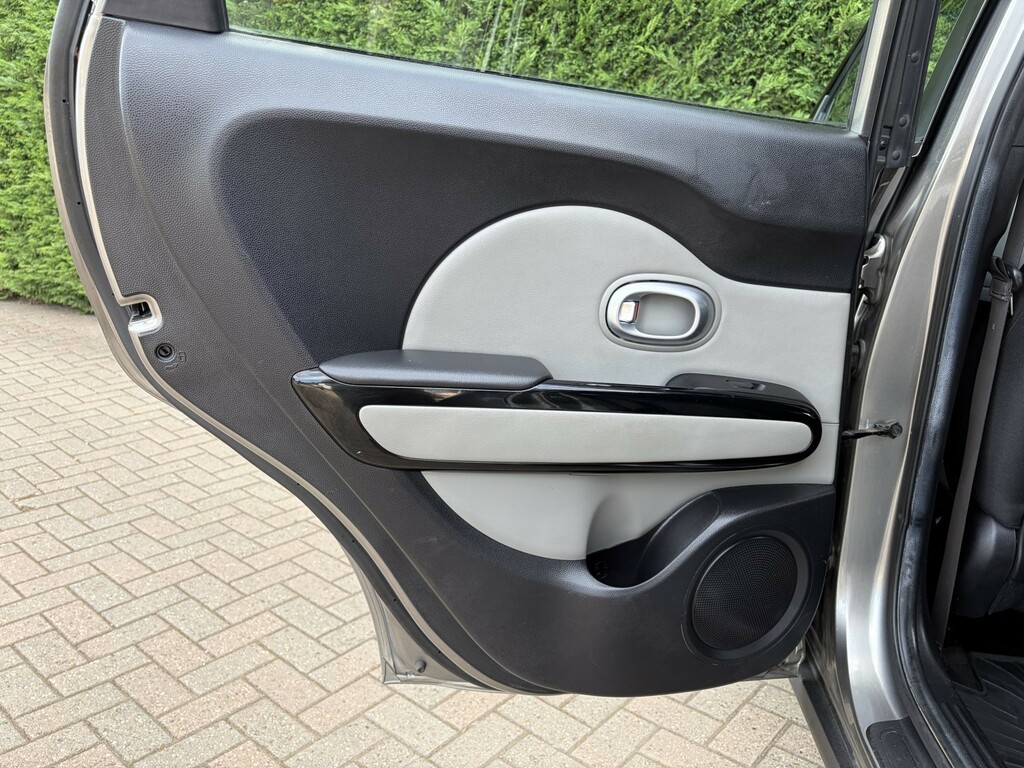 Kia Soul 1.6 Gdi Connect Euro 6 Black #33