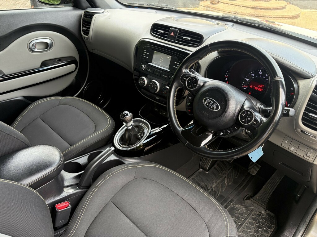 Kia Soul 1.6 Gdi Connect Euro 6 Black #18
