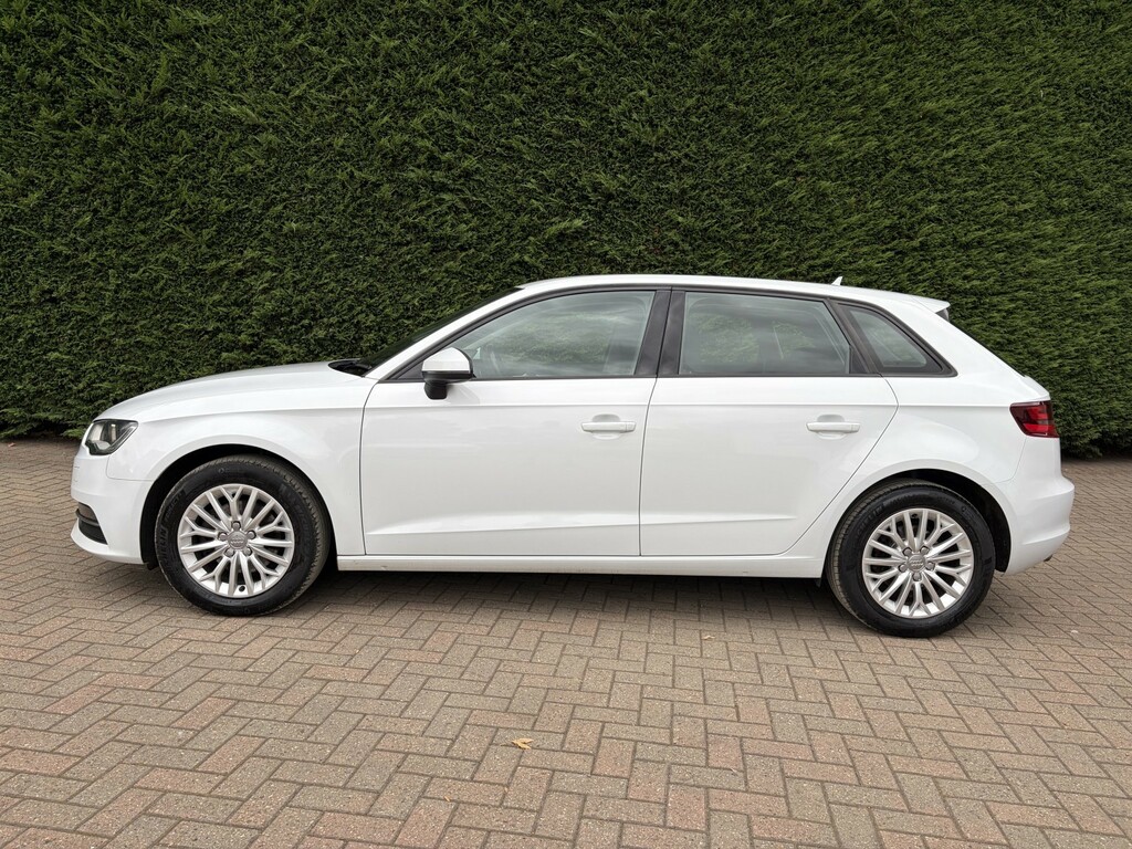 Audi A3 2.0 Tdi Se Technik White #5