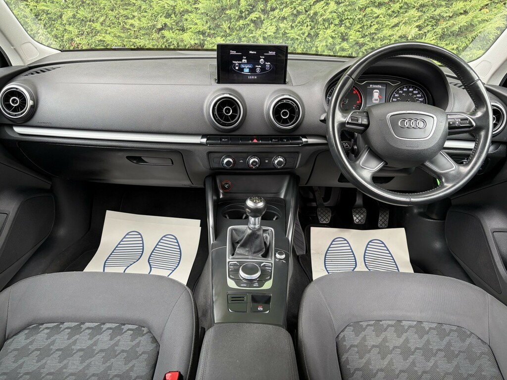 Audi A3 2.0 Tdi Se Technik White #2