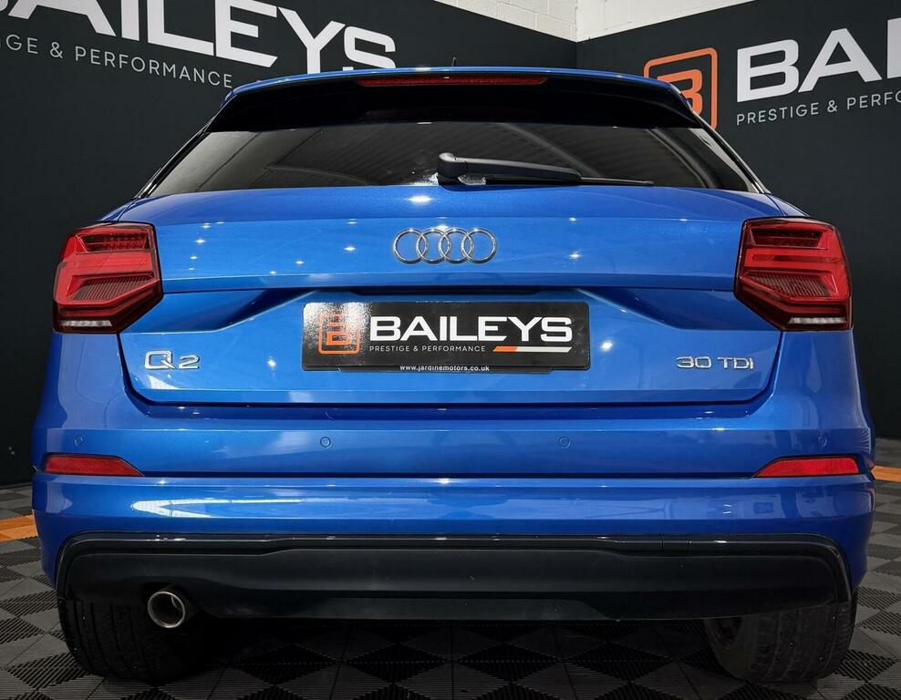 Audi Q2 1.6 Tdi 30 Black Edition Euro 6 Ss Blue #4