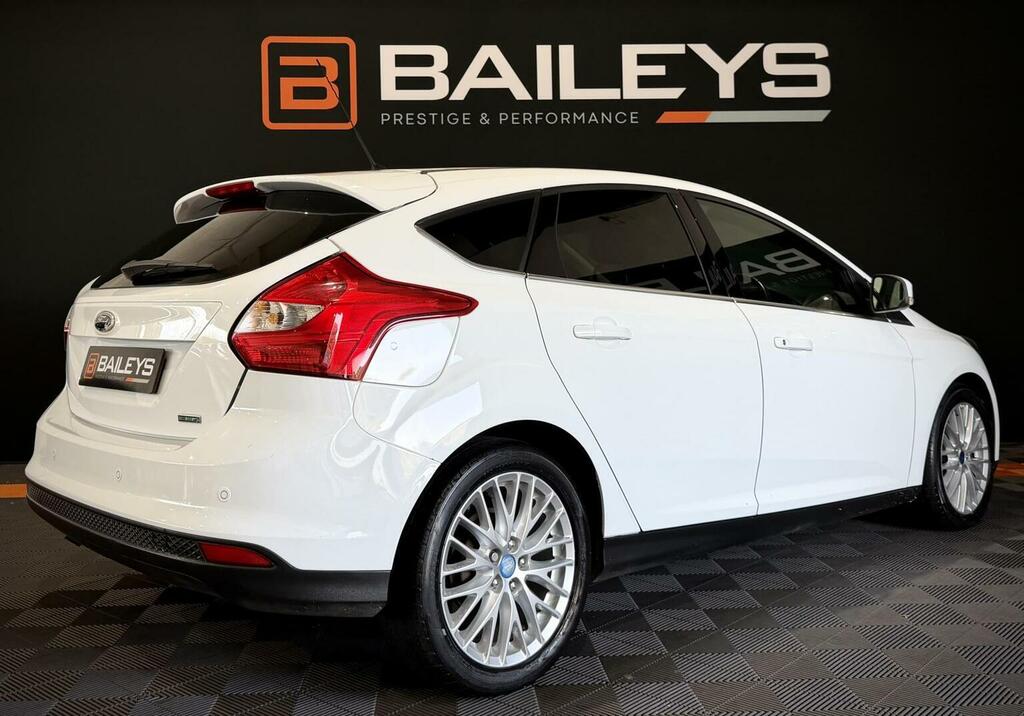Ford Focus 1.0T Ecoboost Zetec Navigator Euro 5 Ss White #2