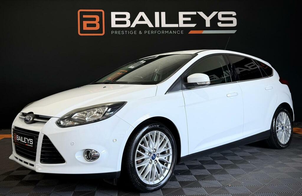 Ford Focus 1.0T Ecoboost Zetec Navigator Euro 5 Ss White