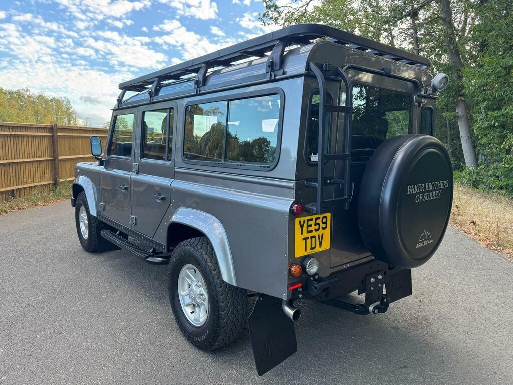 Land Rover Defender 110 2.4 Tdci Xs Station Wagon Grey #2