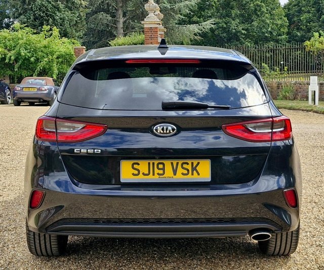 Kia Ceed 1.0 T-gdi 3 Hatchback Black #5