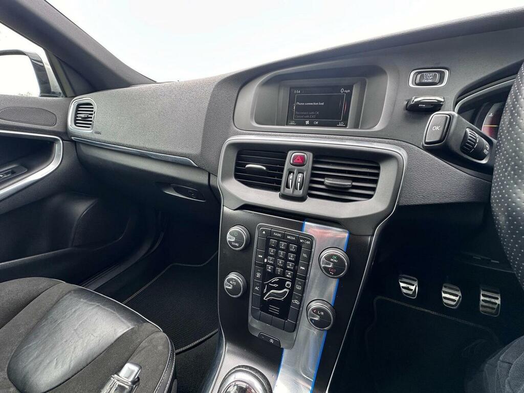 Volvo V40 1.6 D2 R-design Euro 5 Ss Black #6