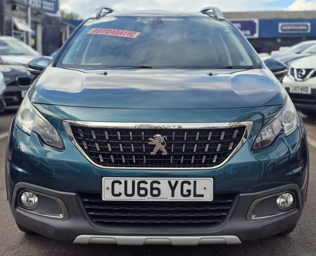 Peugeot 2008 1.2 Puretech Allure Suv Etg E CU66YGL Green #2