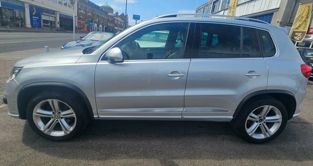 Volkswagen Tiguan 2.0 Tsi R-line Suv Dsg 4Wd Eu LL15AFK Silver #4