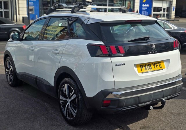 Peugeot 3008 1.2 Puretech Active Suv Eat Euro 6 Ss PX18YFE White #5
