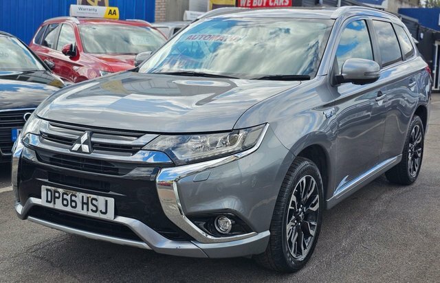 Mitsubishi Outlander 2.0H 12Kwh 4H Suv Plug-in Hyb DP66HSJ Grey #3