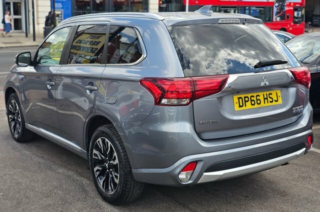 Mitsubishi Outlander 2.0H 12Kwh 4H Suv Plug-in Hyb DP66HSJ Grey #5