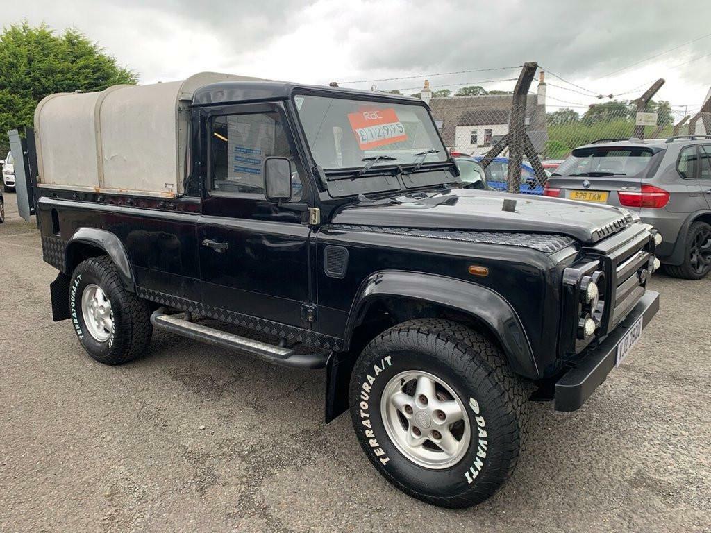 Land Rover Defender 110 Pickup 2001 Black #5
