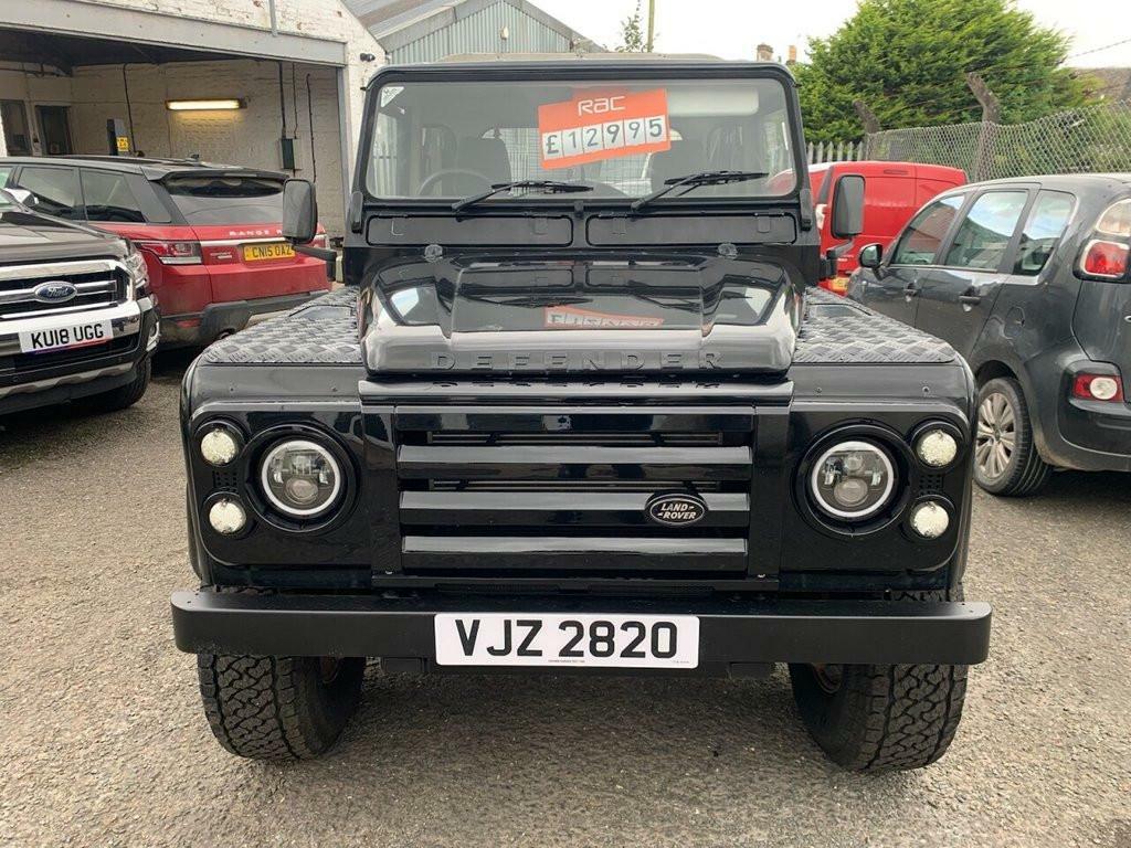 Land Rover Defender 110 Pickup 2001 Black #2