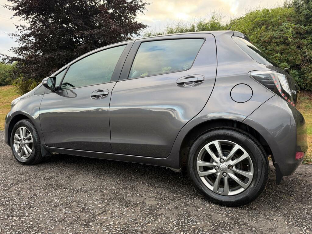 Toyota Yaris Icon Plus SHZ3752 Grey #5