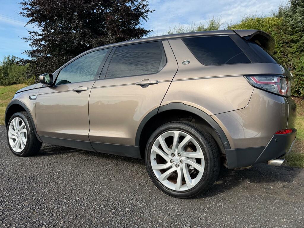 Land Rover Discovery Sport Td4 Hse Black White #5