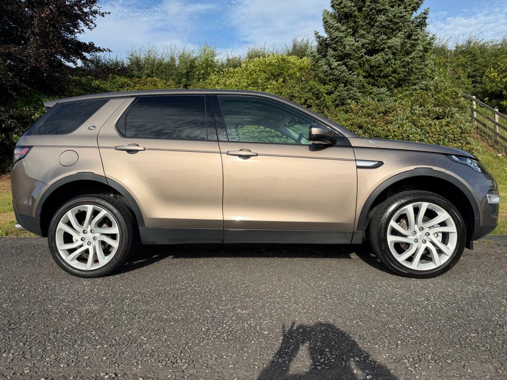 Land Rover Discovery Sport Td4 Hse Black White #8
