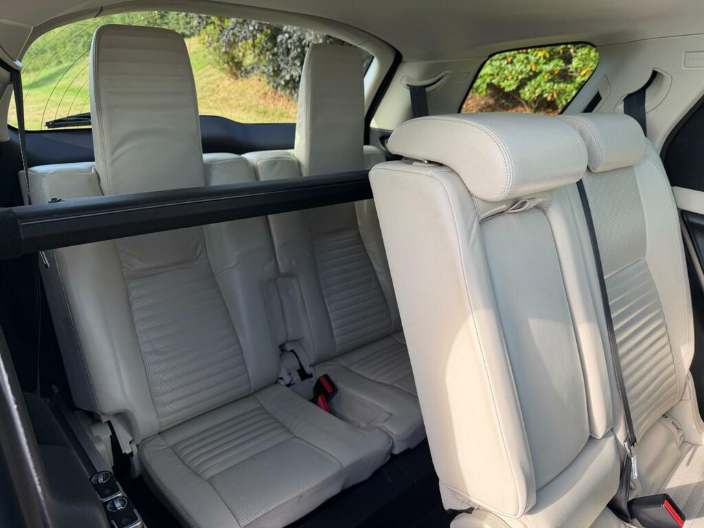 Land Rover Discovery Sport Td4 Hse Black White #24