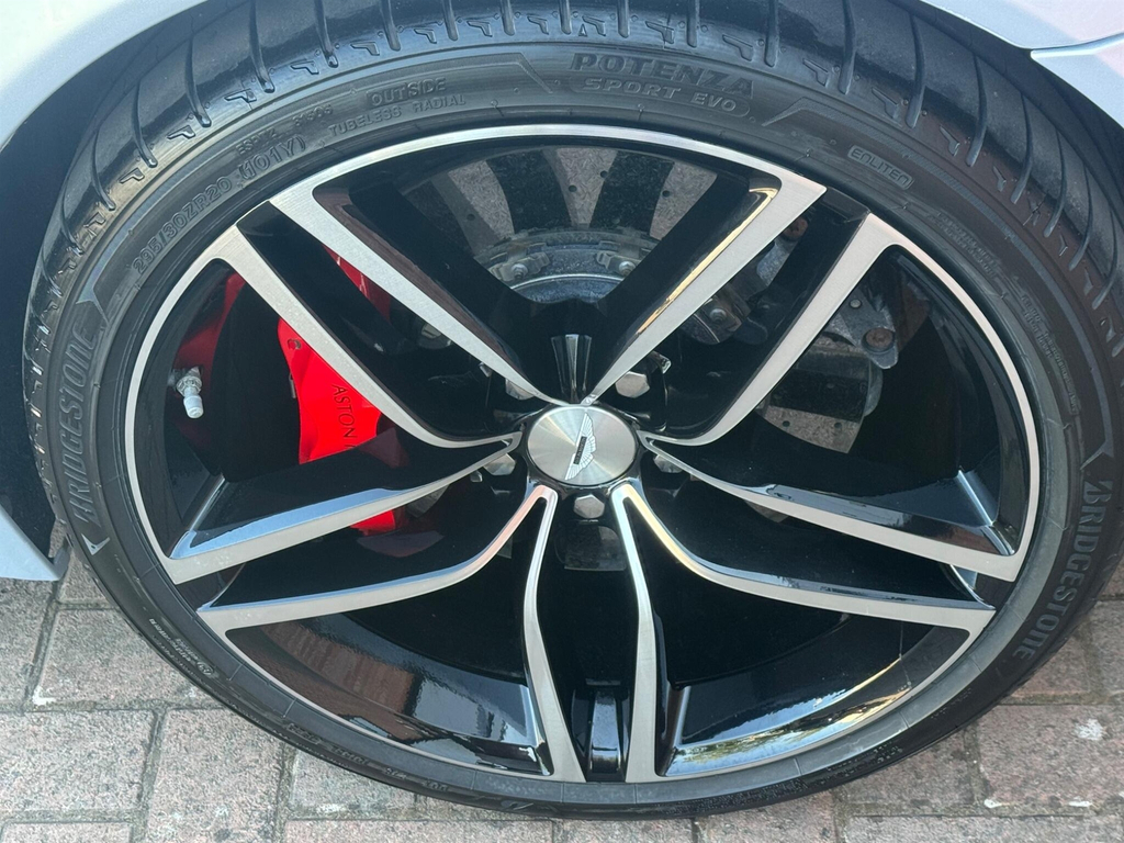 Aston Martin DB9 Coupe 6.0 V12 T-tronicii Euro 5 201414 #27