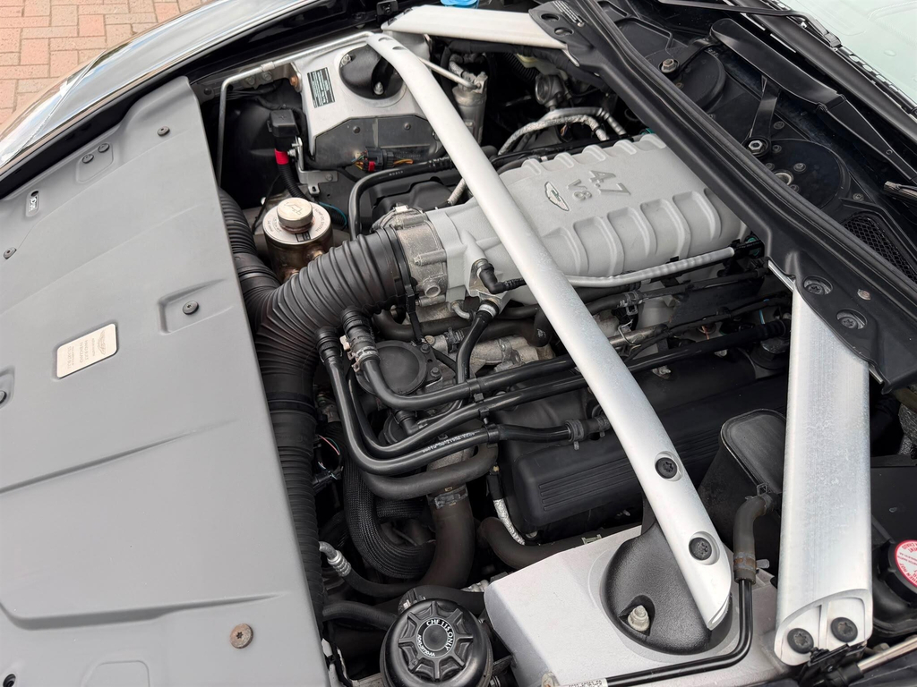Aston Martin Vantage 4.7 S V8 Roadster 430 Bhp Black #17