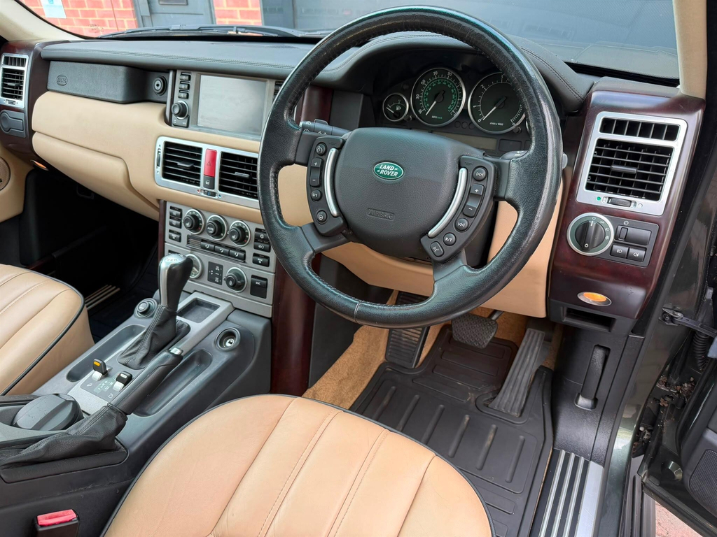 Land Rover Range Rover 3.0 Td6 Vogue Blue #13