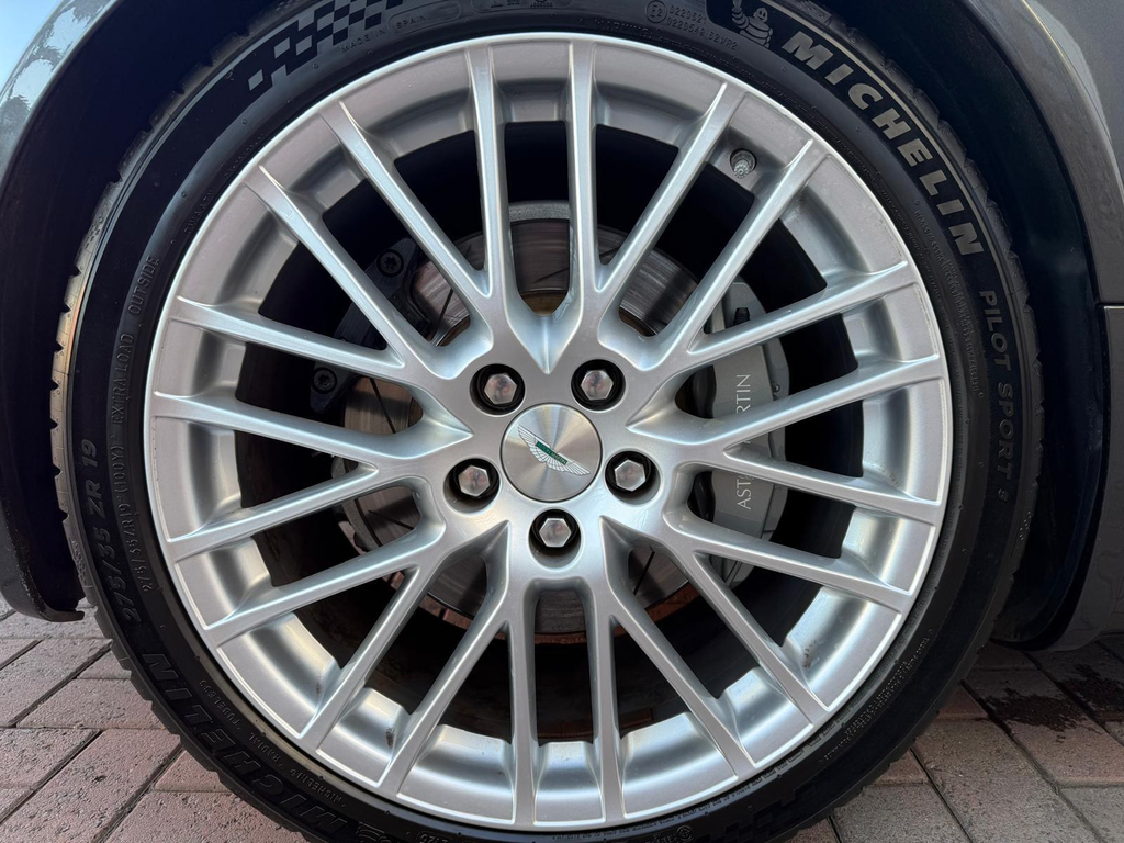 Aston Martin Vantage V8 S Coupe Sportshift Euro 5  #17