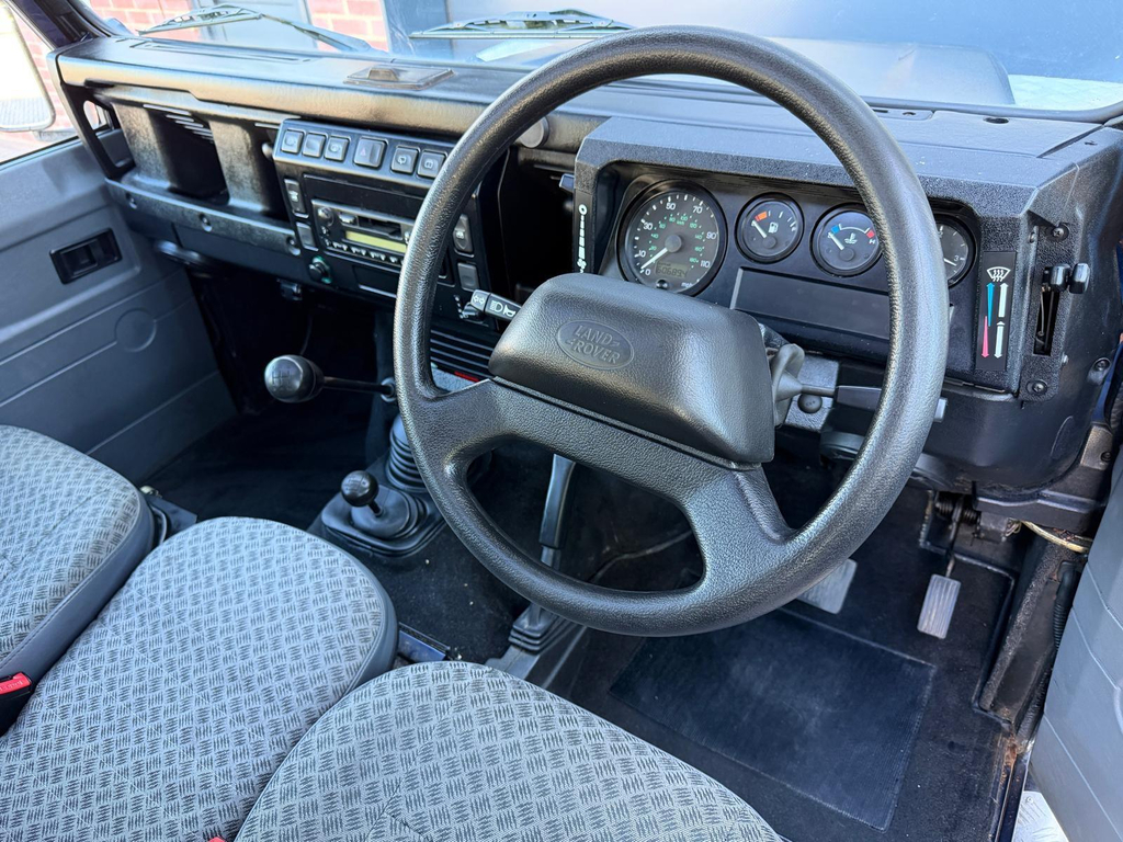 Land Rover Defender 110 2.5 Td5 County Station Wagon #2
