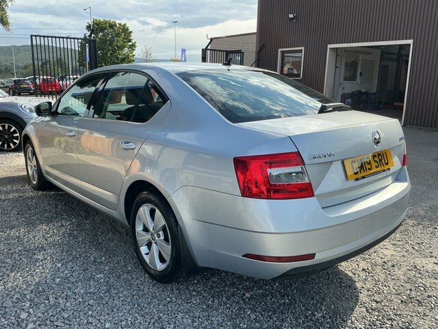 Skoda Octavia 2019 1.0 Tsi Gpf Se Technology Hatchback Petro Silver #5
