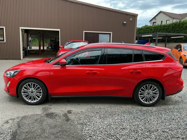 Ford Focus 2020 1.0T Ecoboost Titanium X Estate Ma Red #6