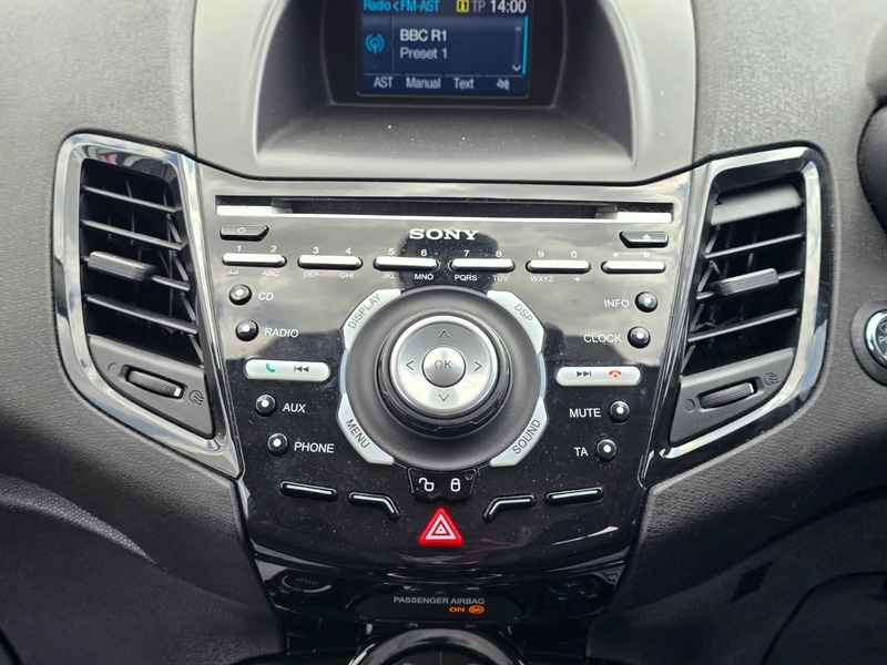 Ford Fiesta 1.0T Ecoboost Titanium Euro MJ15FJU Grey #3